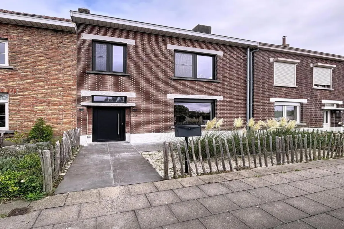 Huis te  koop in Lissewege 8380 345000.00€ 4 slaapkamers 138.00m² - Zoekertje 617068