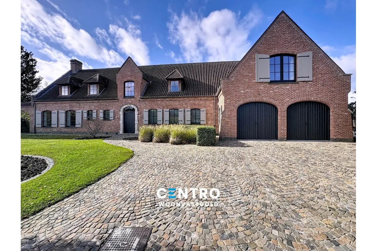 Villa te  koop in Ingelmunster 8770 0.00€ 5 slaapkamers 660.00m² - Zoekertje 617464