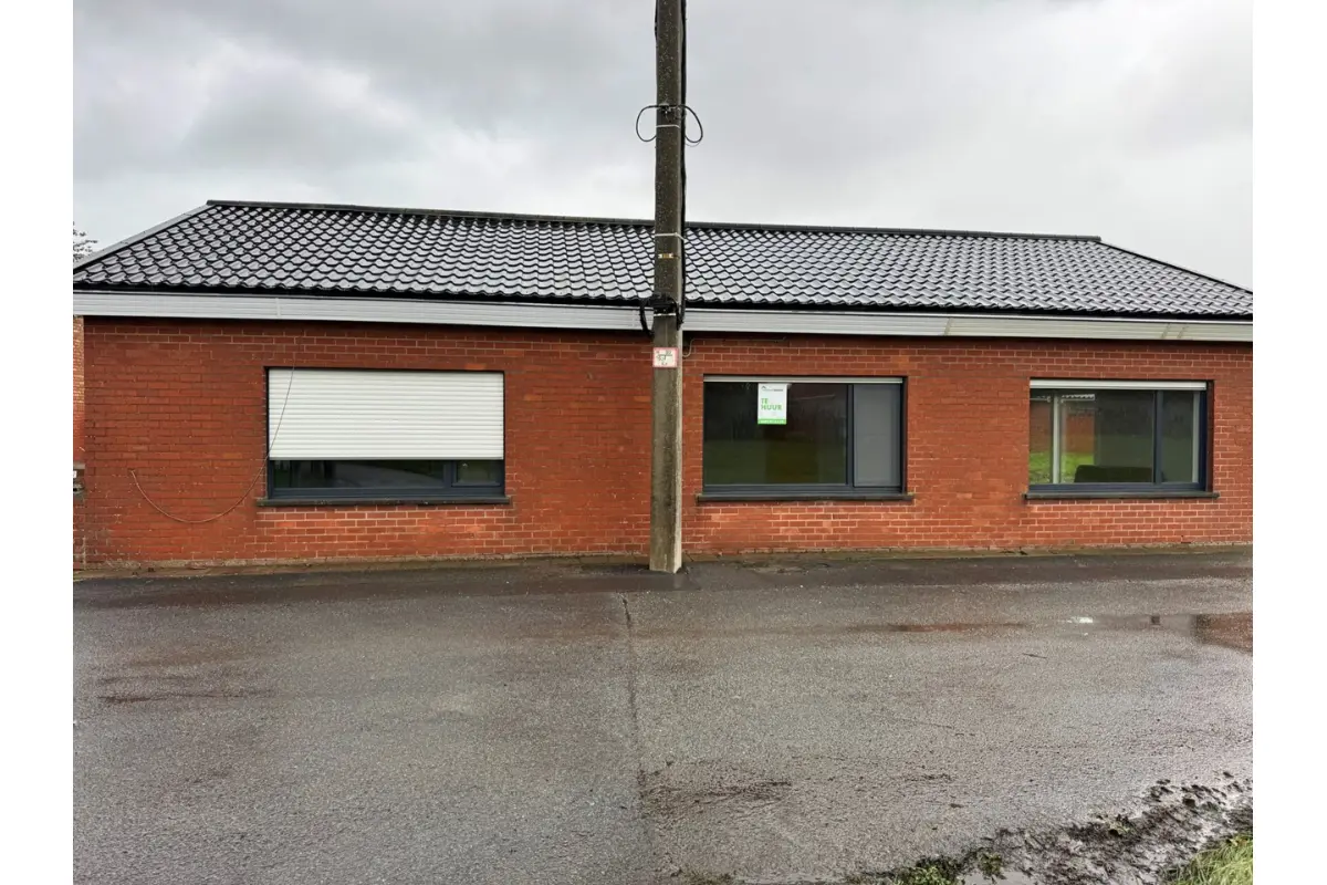 Huis te  huur in Ichtegem 8480 750.00€ 3 slaapkamers 196.00m² - Zoekertje 617519