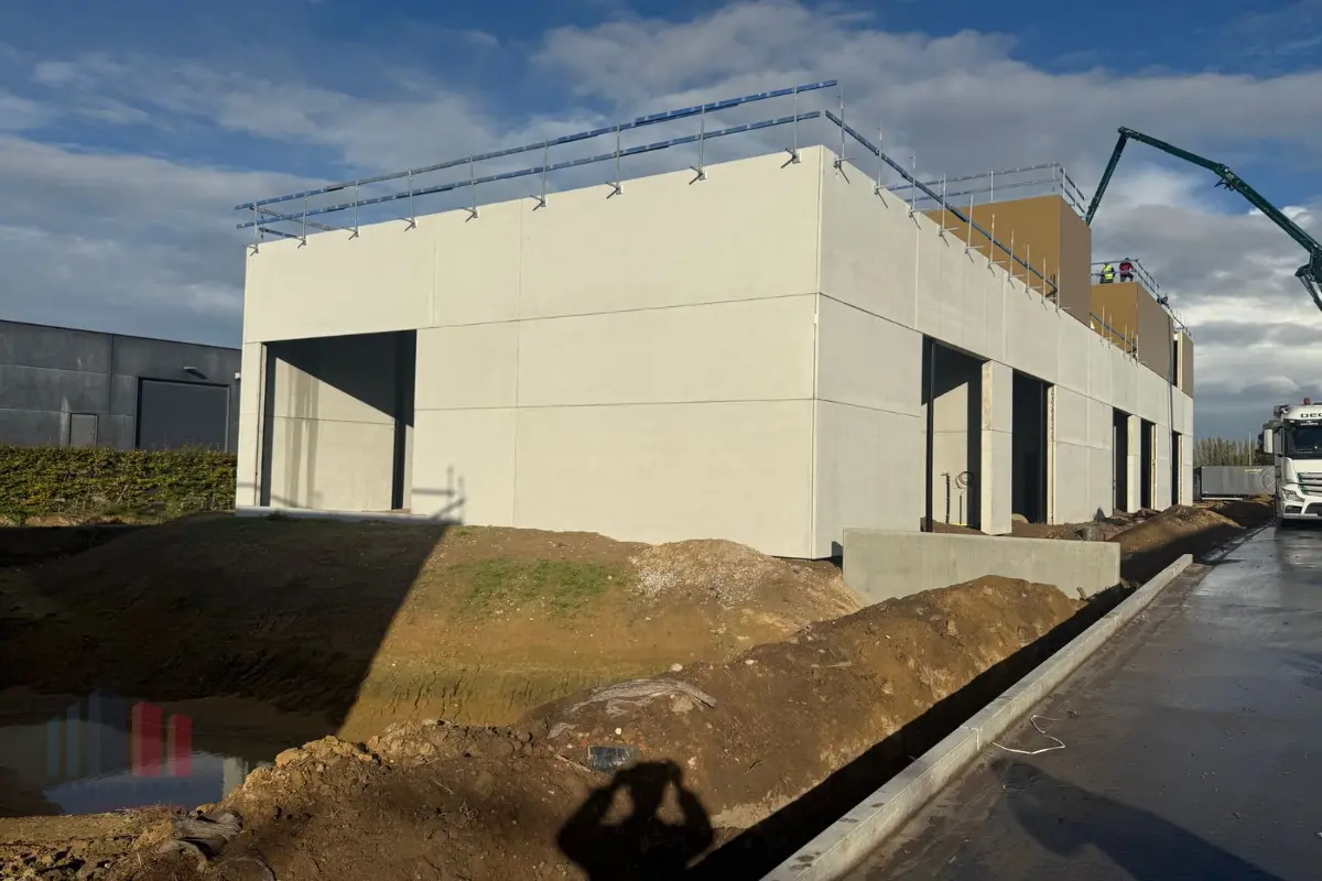 Handelszaak te  koop in Roeselare 8800 250000.00€  slaapkamers 164.00m² - Zoekertje 619456