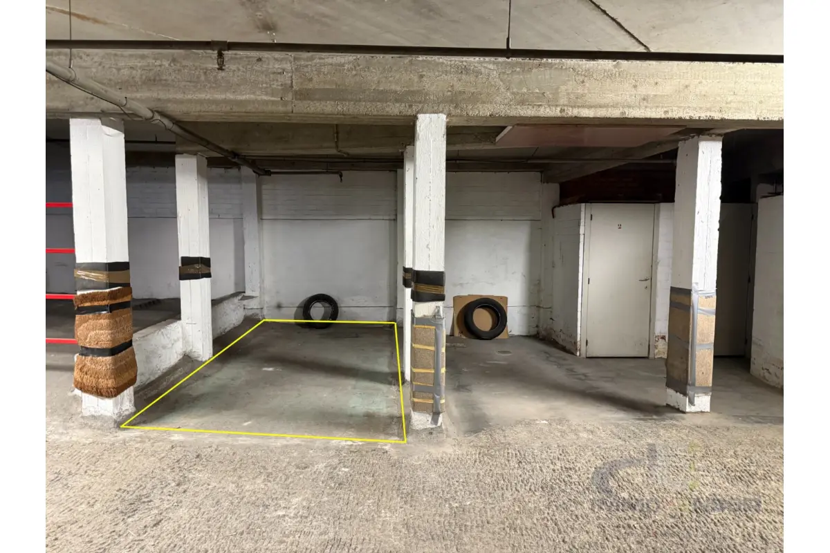 Parking & garage te  huur in Oostende 8400 70.00€  slaapkamers m² - Zoekertje 619505