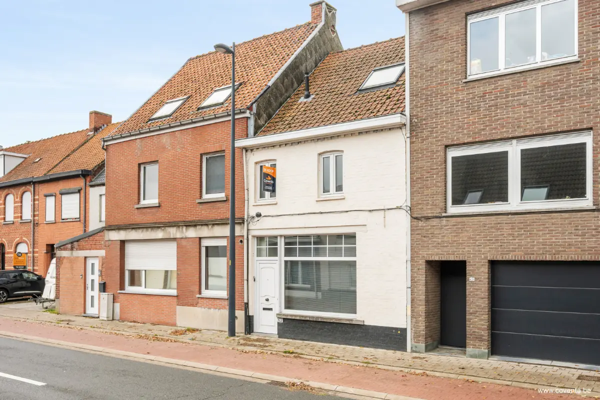 Huis te  koop in Izegem 8870 215000.00€ 2 slaapkamers 118.00m² - Zoekertje 619465