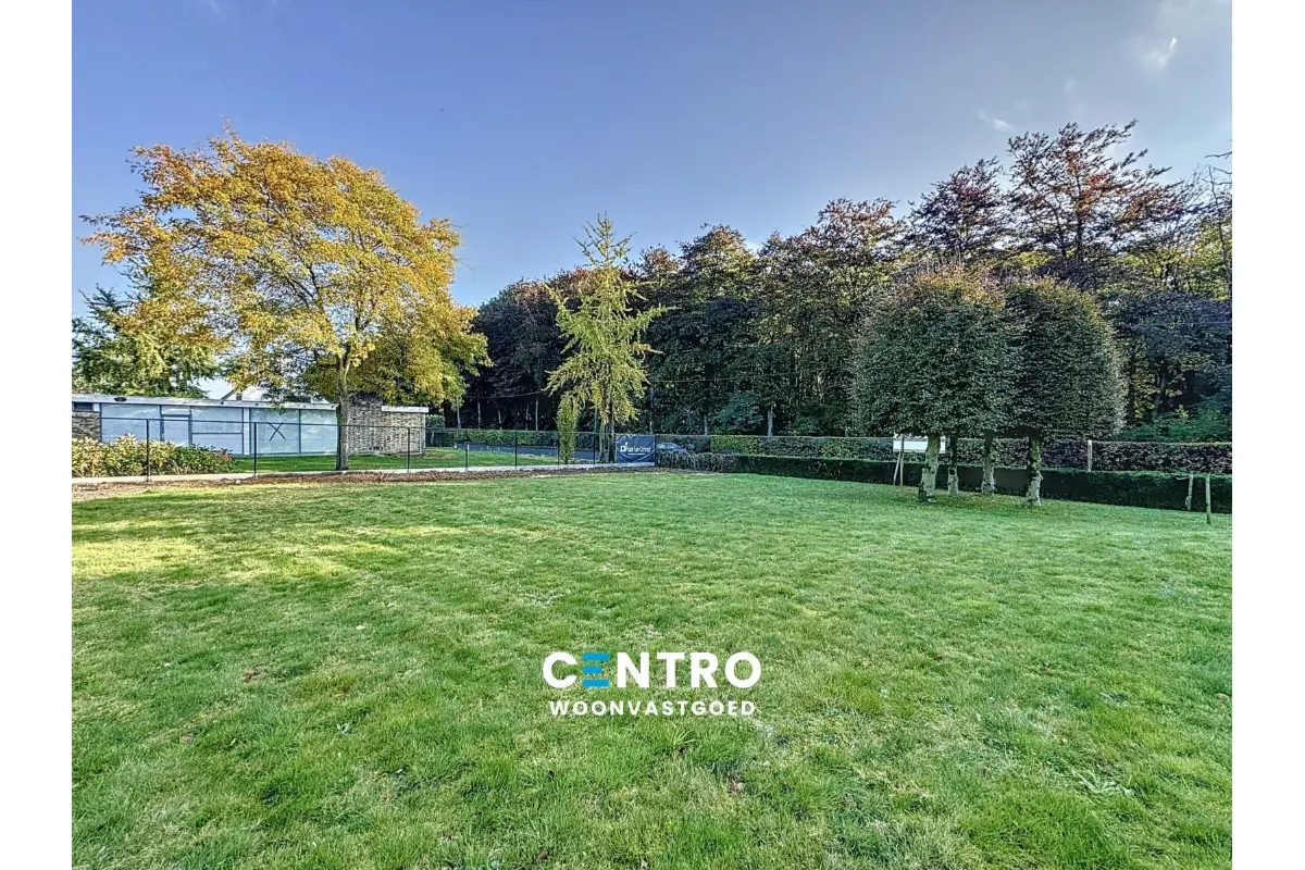 Bouwgrond te  koop in Roeselare 8800 299000.00€  slaapkamers m² - Zoekertje 618205