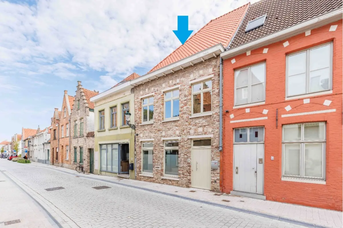 Appartementsgebouw te  koop in Brugge 8000 299000.00€  slaapkamers m² - Zoekertje 620321