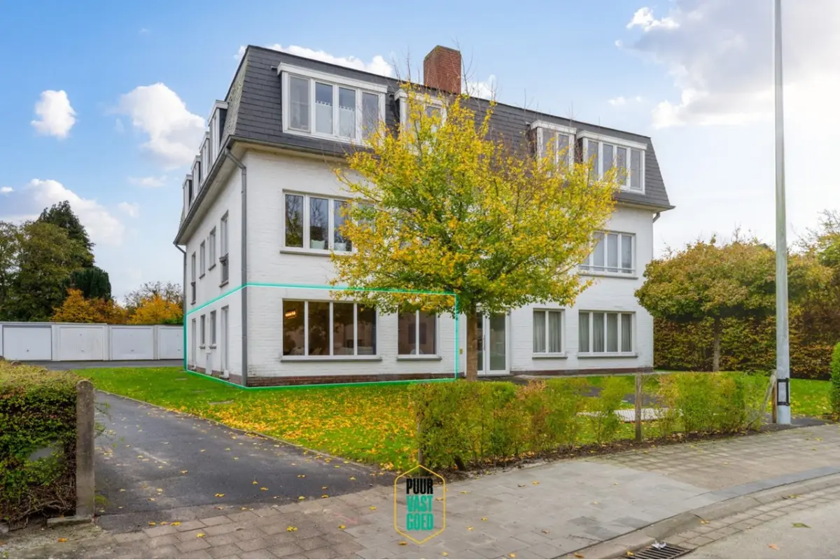 Appartement te  koop in Assebroek 8310 279000.00€ 3 slaapkamers 93.00m² - Zoekertje 620840