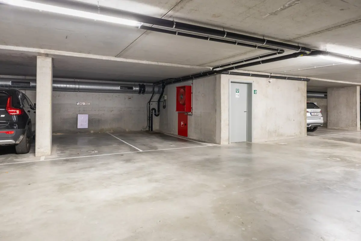 Parking & garage te  koop in Nieuwpoort 8620 40000.00€  slaapkamers m² - Zoekertje 621604
