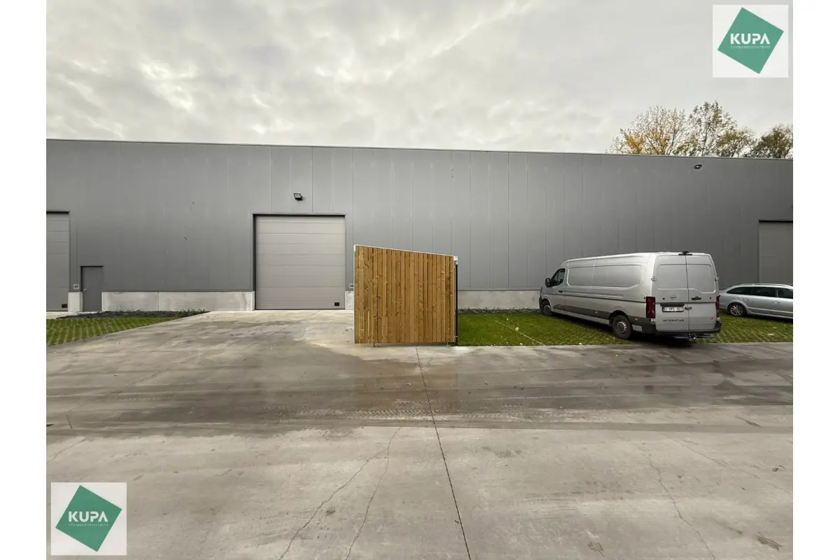 Handelszaak te  koop in Brugge 8000 1332239.40€  slaapkamers 823.00m² - Zoekertje 621684
