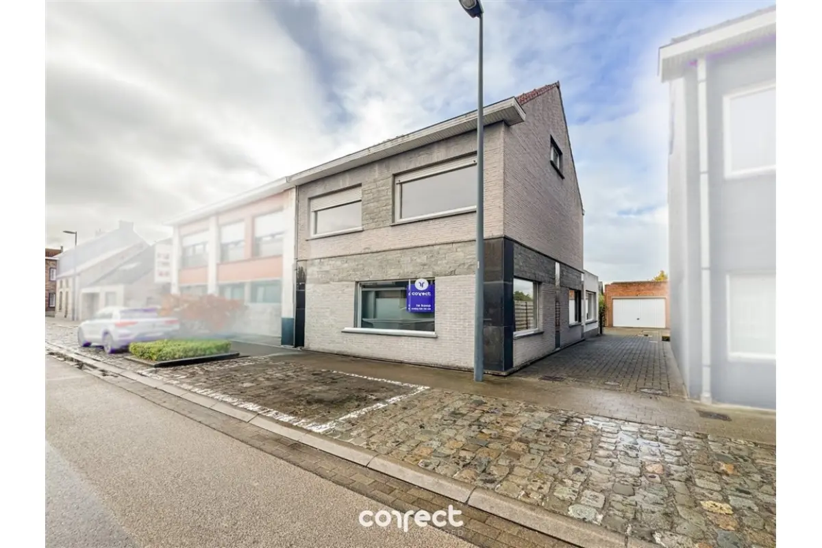 Huis te  in Gistel 8470 239000.00€ 3 slaapkamers 192.00m² - Zoekertje 653721