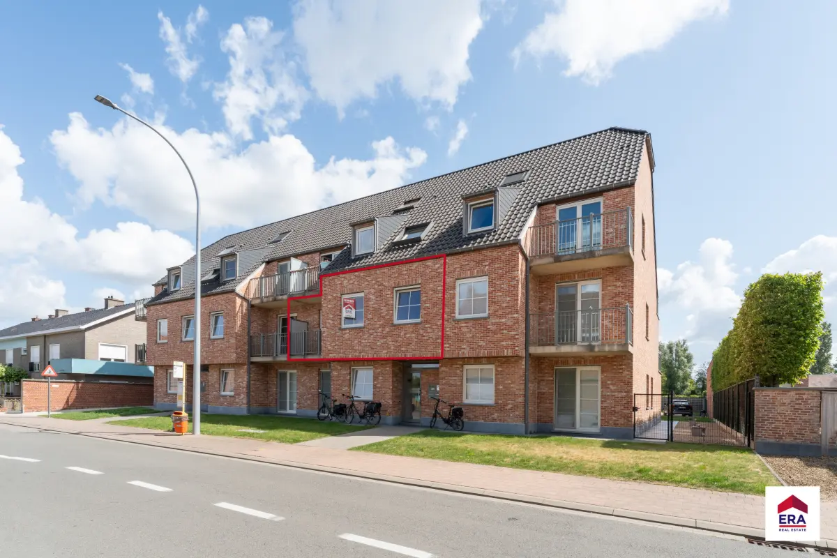 Appartement te  koop in Oostrozebeke 8780 235000.00€ 2 slaapkamers 87.00m² - Zoekertje 623194
