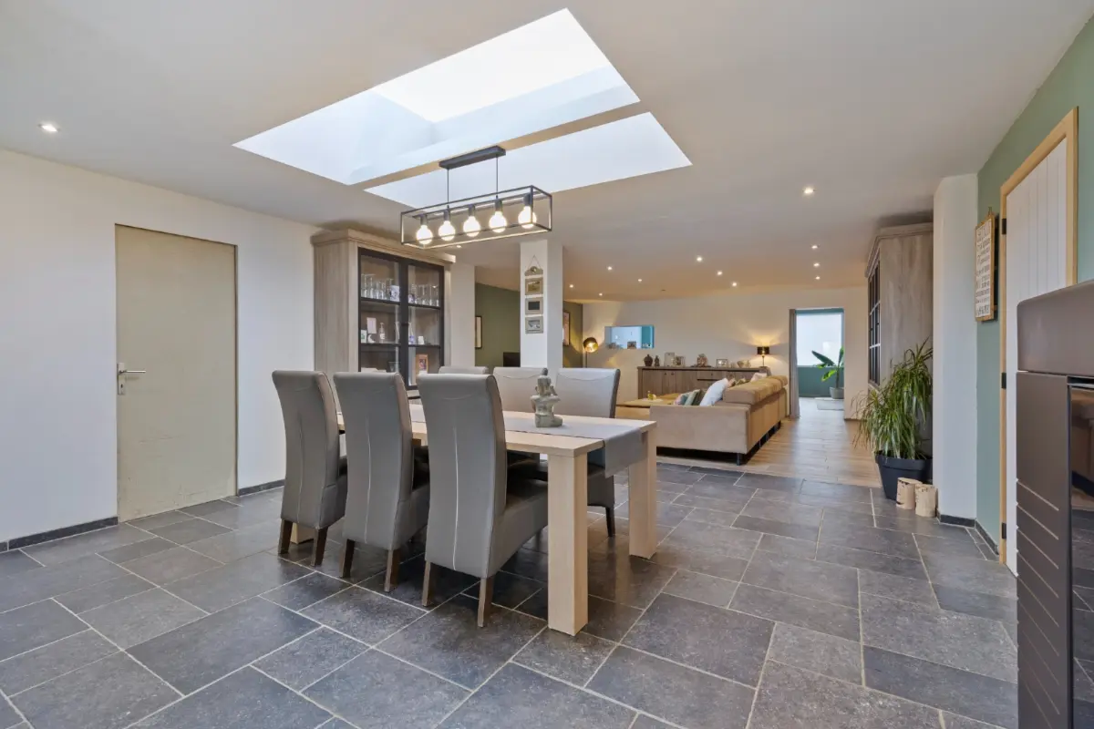 Appartementsgebouw te  koop in Roesbrugge-Haringe 8972 449000.00€ 5 slaapkamers 431.00m² - Zoekertje 622234