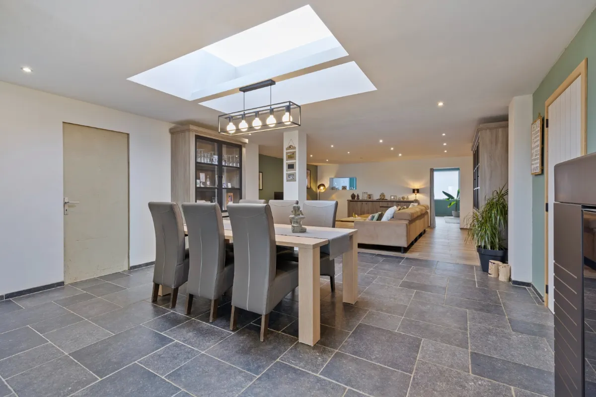 Huis te  koop in Roesbrugge-Haringe 8972 469500.00€ 5 slaapkamers 431.00m² - Zoekertje 622234