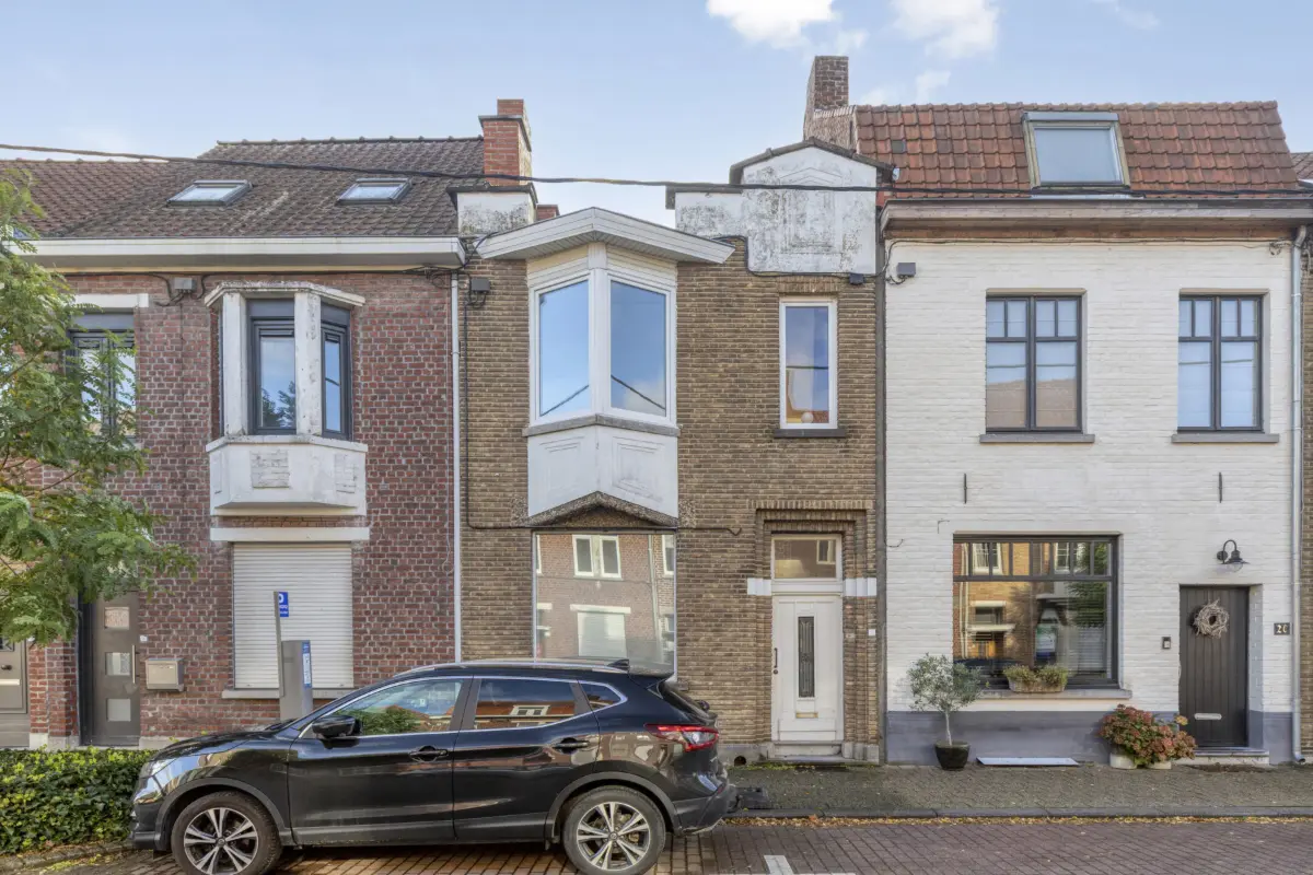 Huis te  koop in Kortrijk 8500 269000.00€ 2 slaapkamers m² - Zoekertje 623547