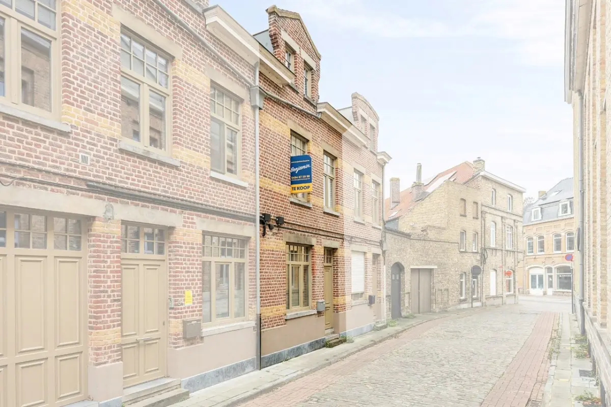 Huis te  koop in Ieper 8900 359000.00€ 3 slaapkamers 137.00m² - Zoekertje 624296