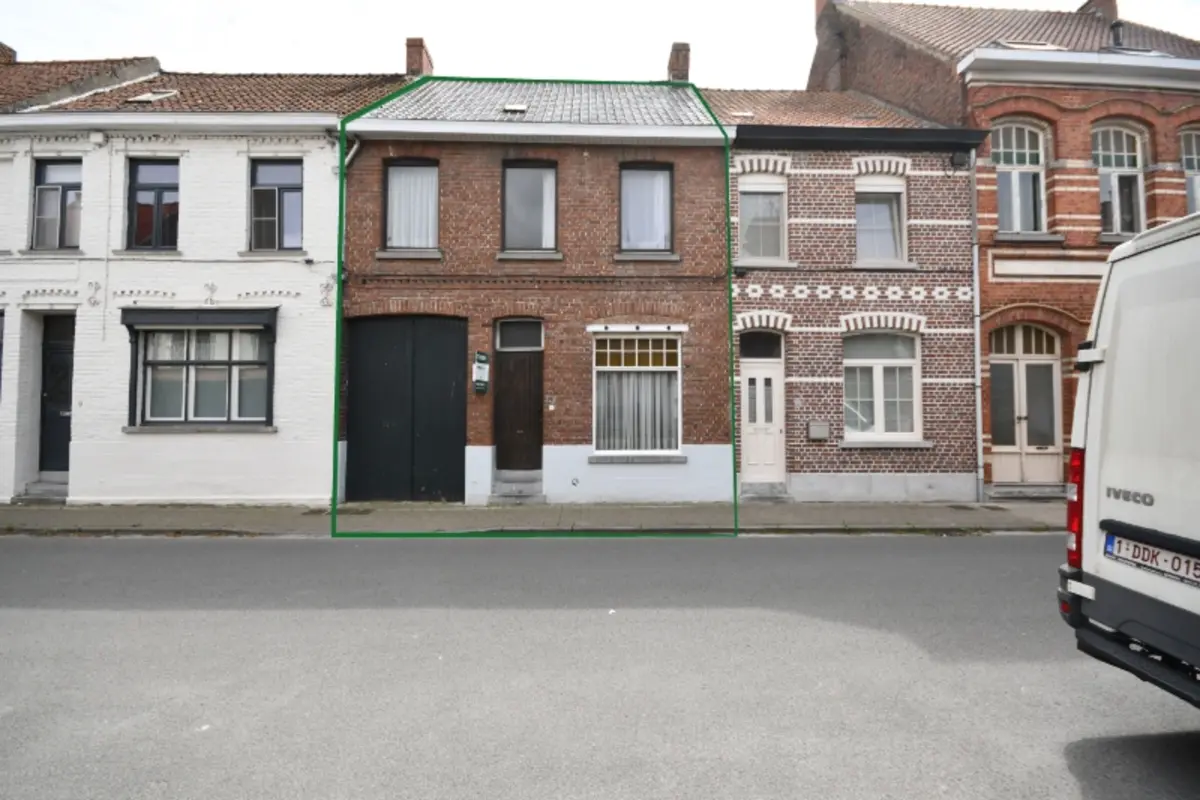 Huis te  koop in Izegem 8870 148000.00€ 4 slaapkamers 163.00m² - Zoekertje 624929