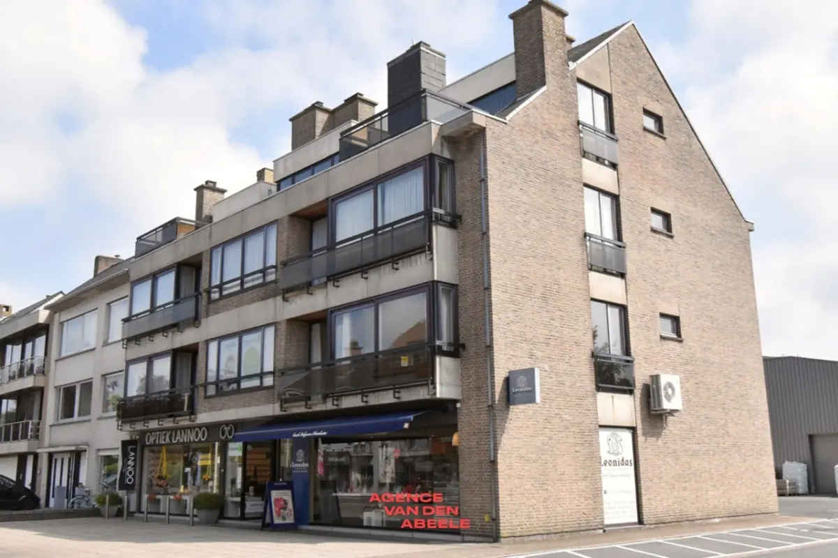 Appartement te  huur in Sint-Andries 8200 815.00€ 2 slaapkamers 87.00m² - Zoekertje 625281