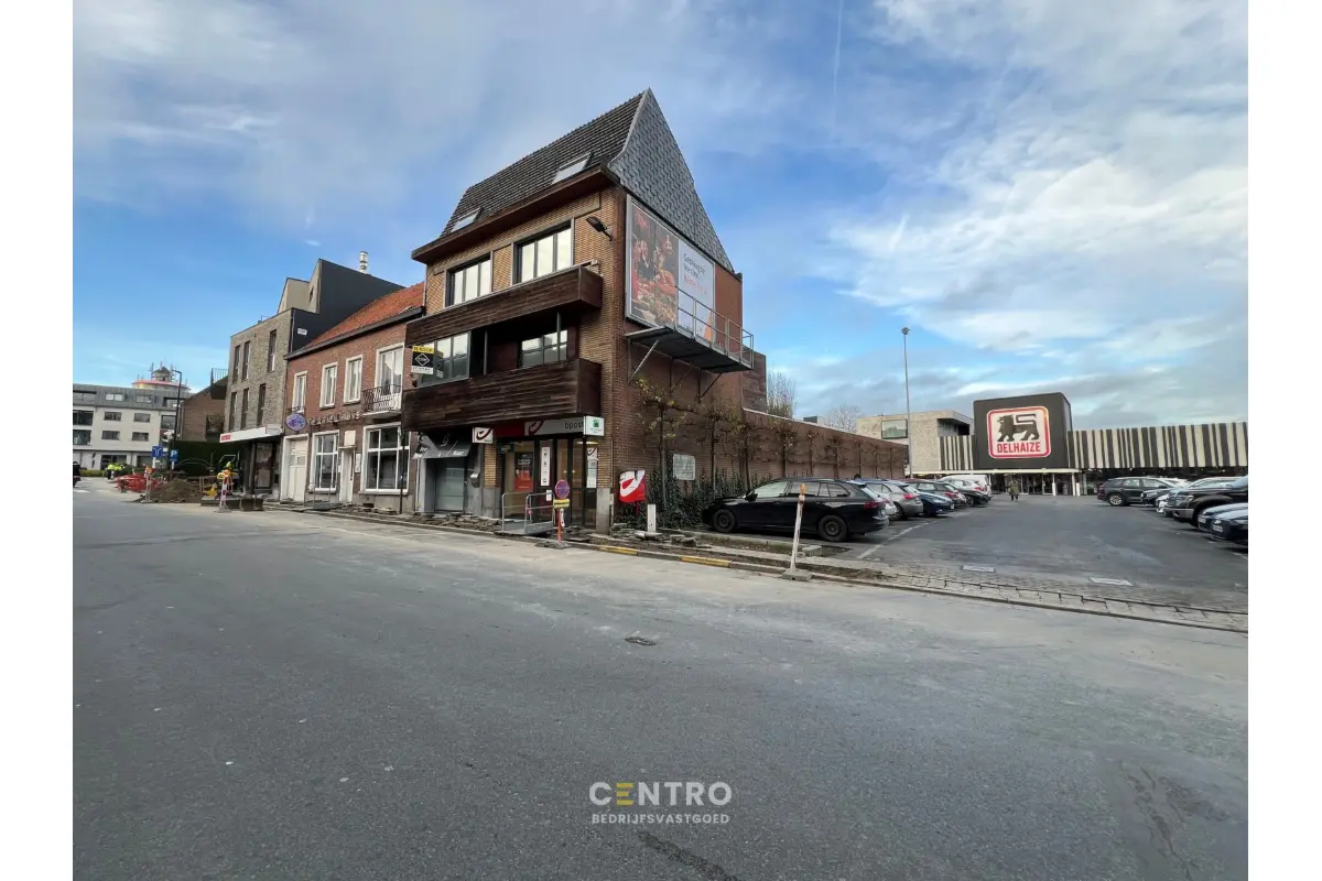Handelszaak te  koop in Tielt 8700 0.00€ 2 slaapkamers 505.00m² - Zoekertje 624951