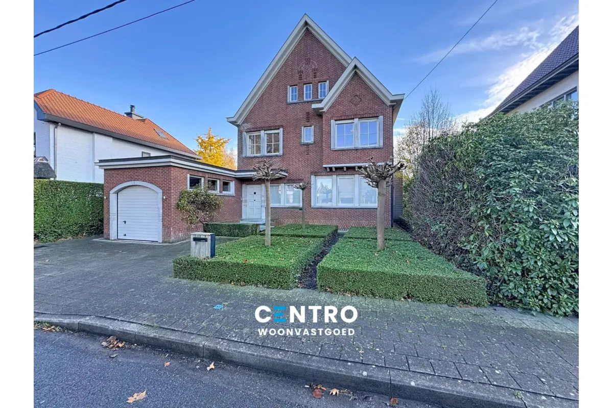 Villa te  koop in Roeselare 8800 835000.00€ 5 slaapkamers 397.00m² - Zoekertje 625797