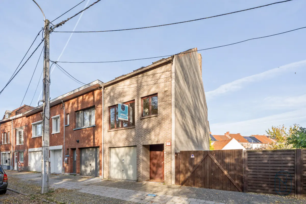 Huis te  koop in Kortrijk 8500 199000.00€ 3 slaapkamers 160.00m² - Zoekertje 625889