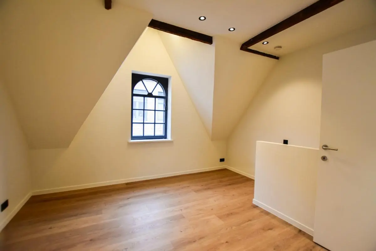 Huis te  huur in Brugge 8000 950.00€ 2 slaapkamers 75.00m² - Zoekertje 626331