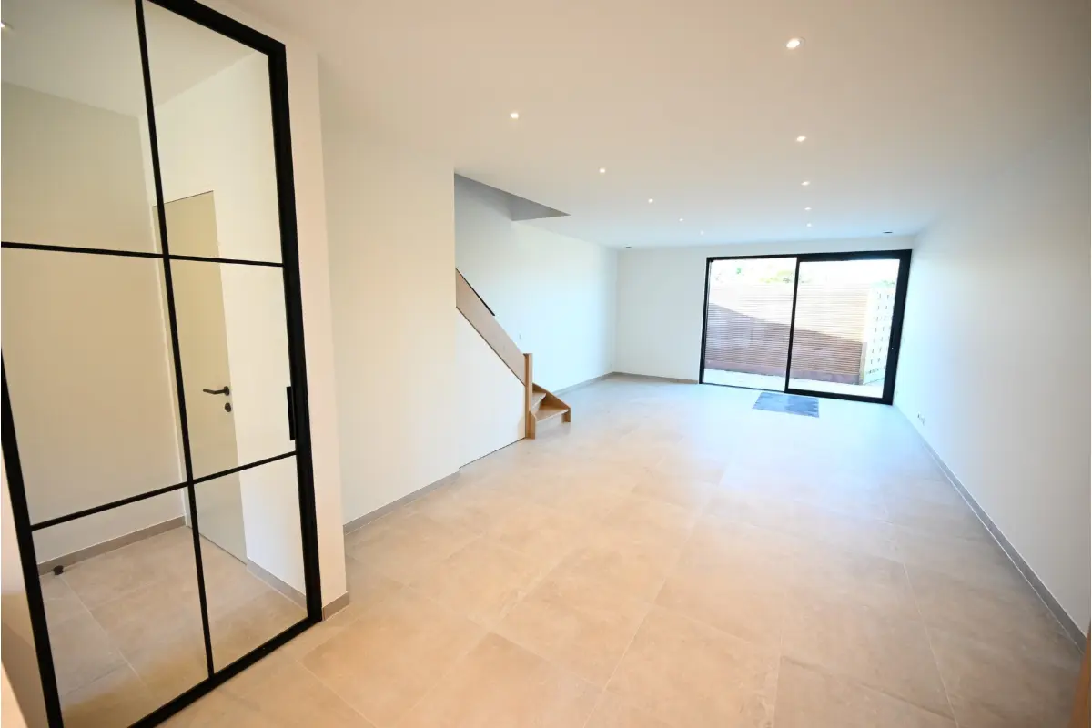 Huis te  huur in Koolkerke 8000 1450.00€ 3 slaapkamers m² - Zoekertje 626945