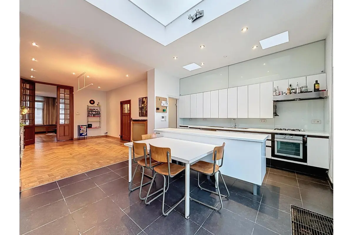 Huis te  koop in Menen 8930 289000.00€ 5 slaapkamers 286.00m² - Zoekertje 626998