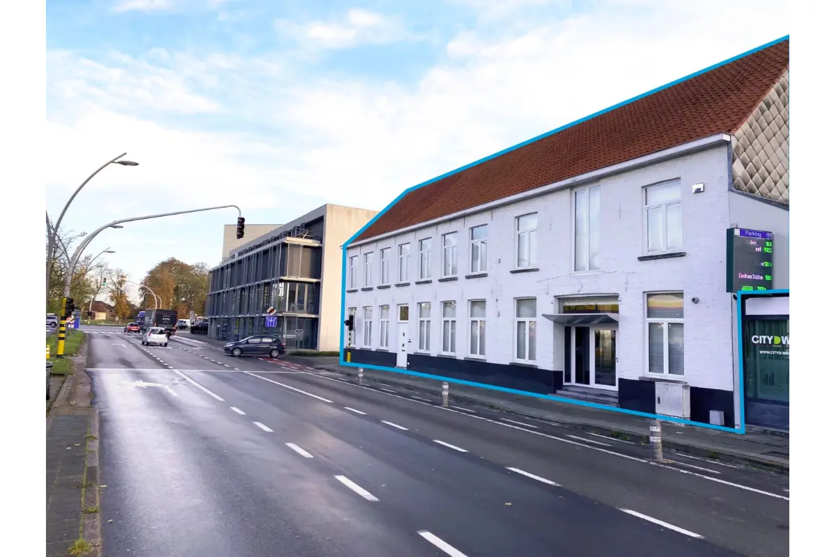 Handelszaak te  huur in Brugge 8000 8500.00€  slaapkamers 944.00m² - Zoekertje 628575