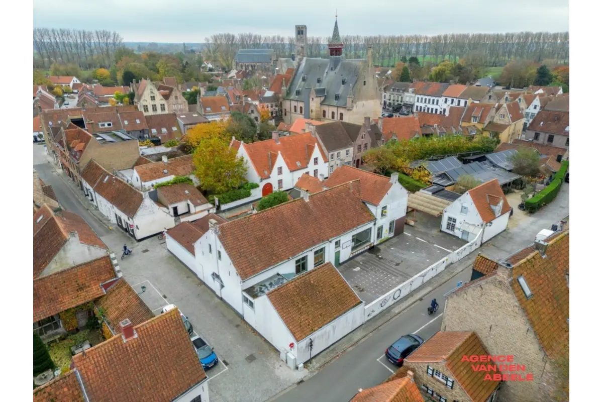 Huis te  koop in Damme 8340 690000.00€  slaapkamers m² - Zoekertje 628449