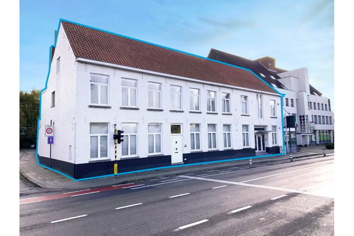 Handelszaak te  koop in Brugge 8000 1650000.00€  slaapkamers 944.00m² - Zoekertje 628574