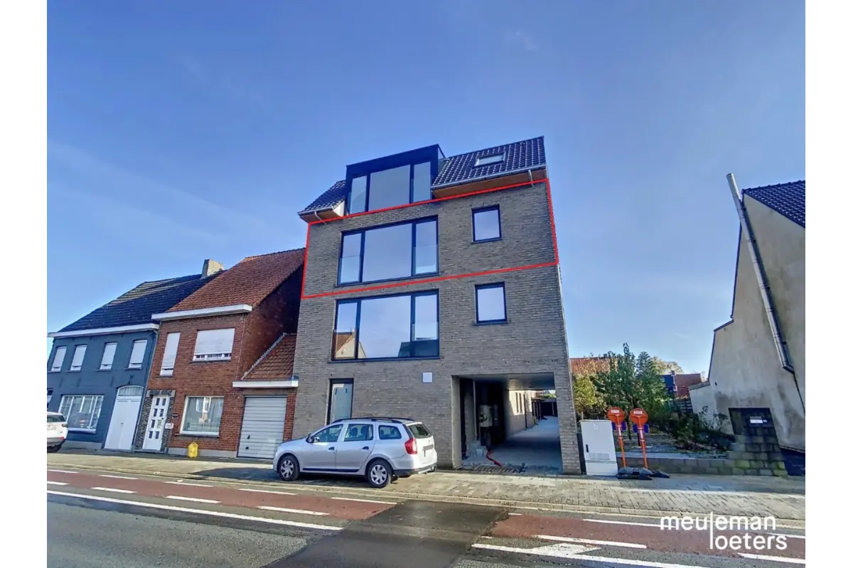 Appartement te  huur in Oostkamp 8020 945.00€ 2 slaapkamers m² - Zoekertje 630086