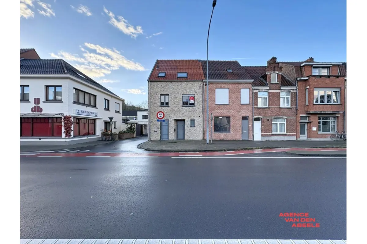 Huis te  huur in Assebroek 8310 845.00€ 2 slaapkamers m² - Zoekertje 631174