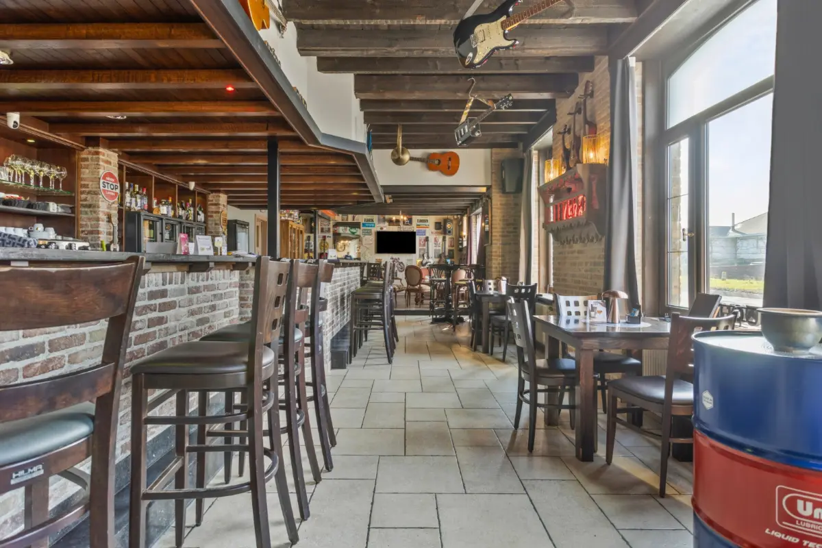 Huis te  koop in Diksmuide 8600 349000.00€ 3 slaapkamers 327.00m² - Zoekertje 630646