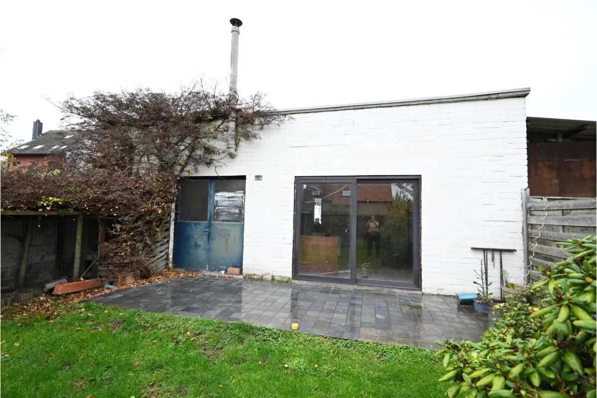 Handelszaak te  koop in Oostkamp 8020 220000.00€  slaapkamers m² - Zoekertje 630616