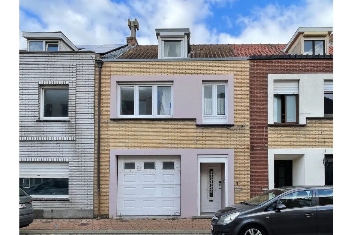 Huis te  koop in Bredene 8450 195000.00€ 2 slaapkamers 209.00m² - Zoekertje 631193