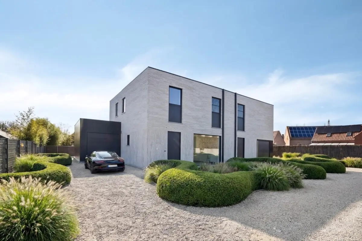 Huis te  koop in Houthulst 8650 389518.00€ 3 slaapkamers 166.00m² - Zoekertje 631801