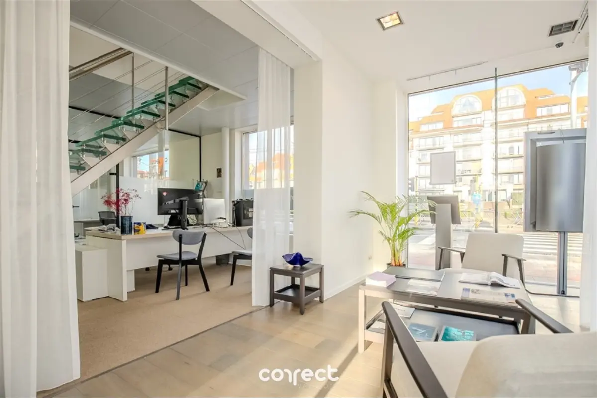 Handelszaak te  huur in Nieuwpoort 8620 720.00€  slaapkamers 24.00m² - Zoekertje 632296