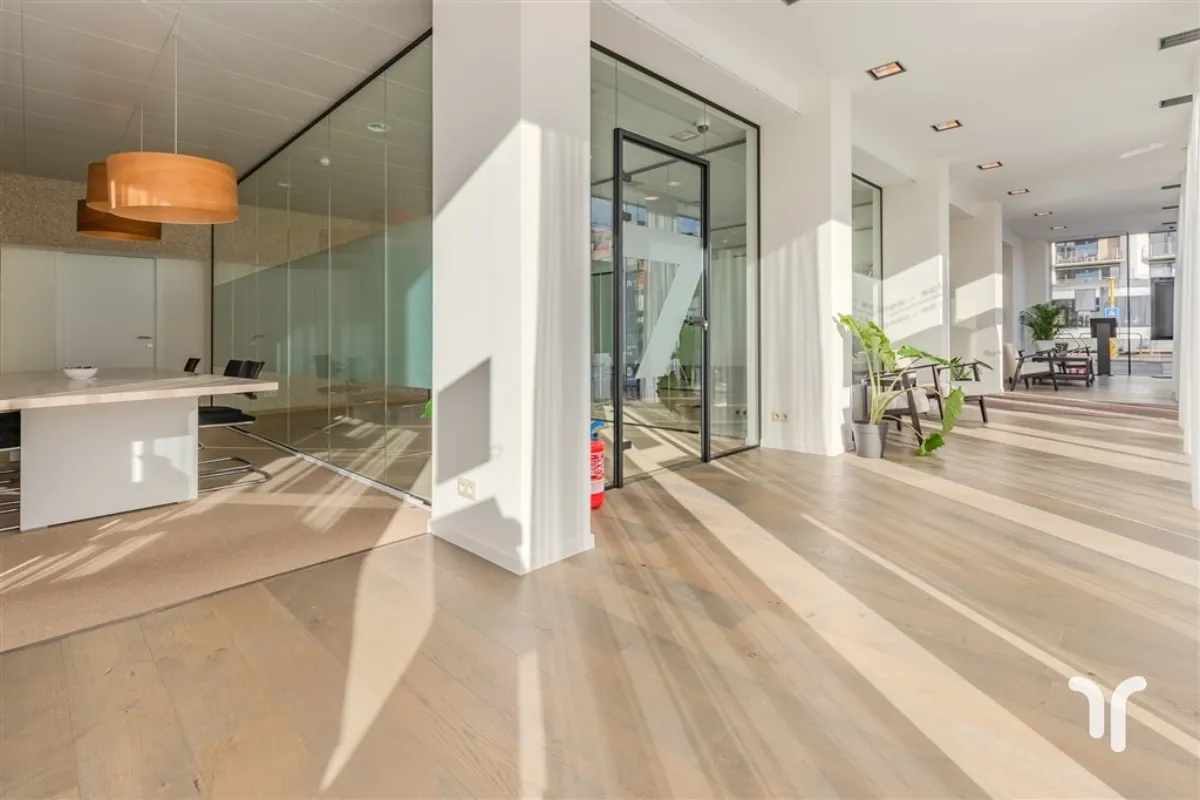 Handelszaak te  in Nieuwpoort 8620 720.00€  slaapkamers 24.00m² - Zoekertje 632296