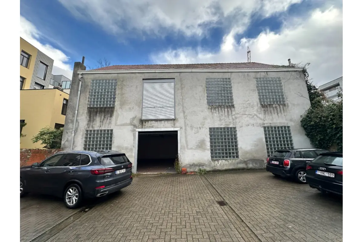 Handelszaak te  in Oostende 8400 600.00€  slaapkamers 198.00m² - Zoekertje 631718