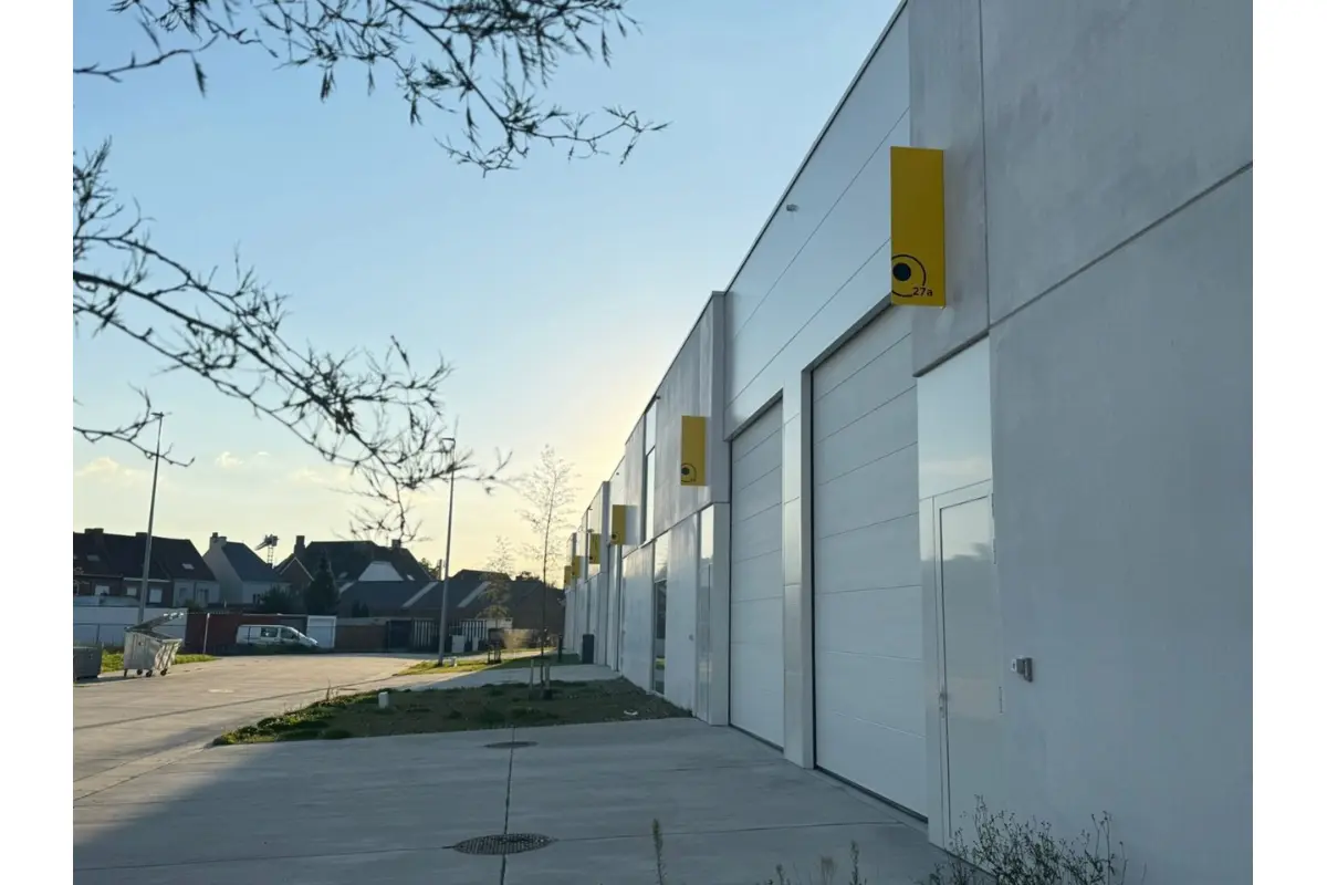 Handelszaak te  in Harelbeke 8530 545100.00€  slaapkamers 1.00m² - Zoekertje 632184