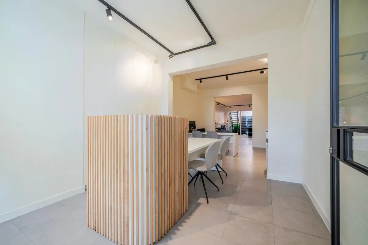 Handelszaak te  koop in Brugge 8000 295000.00€  slaapkamers 81.00m² - Zoekertje 631765