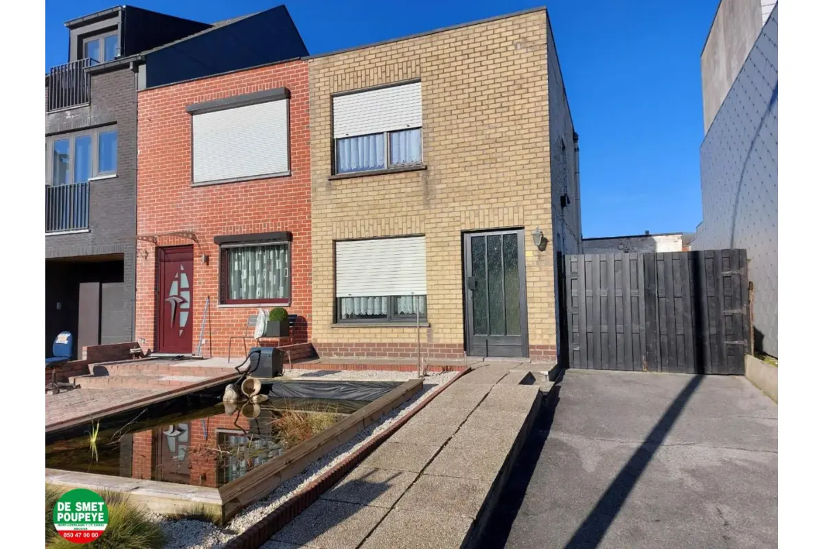 Huis te  huur in Sint-Andries 8200 820.00€ 2 slaapkamers 106.00m² - Zoekertje 633219