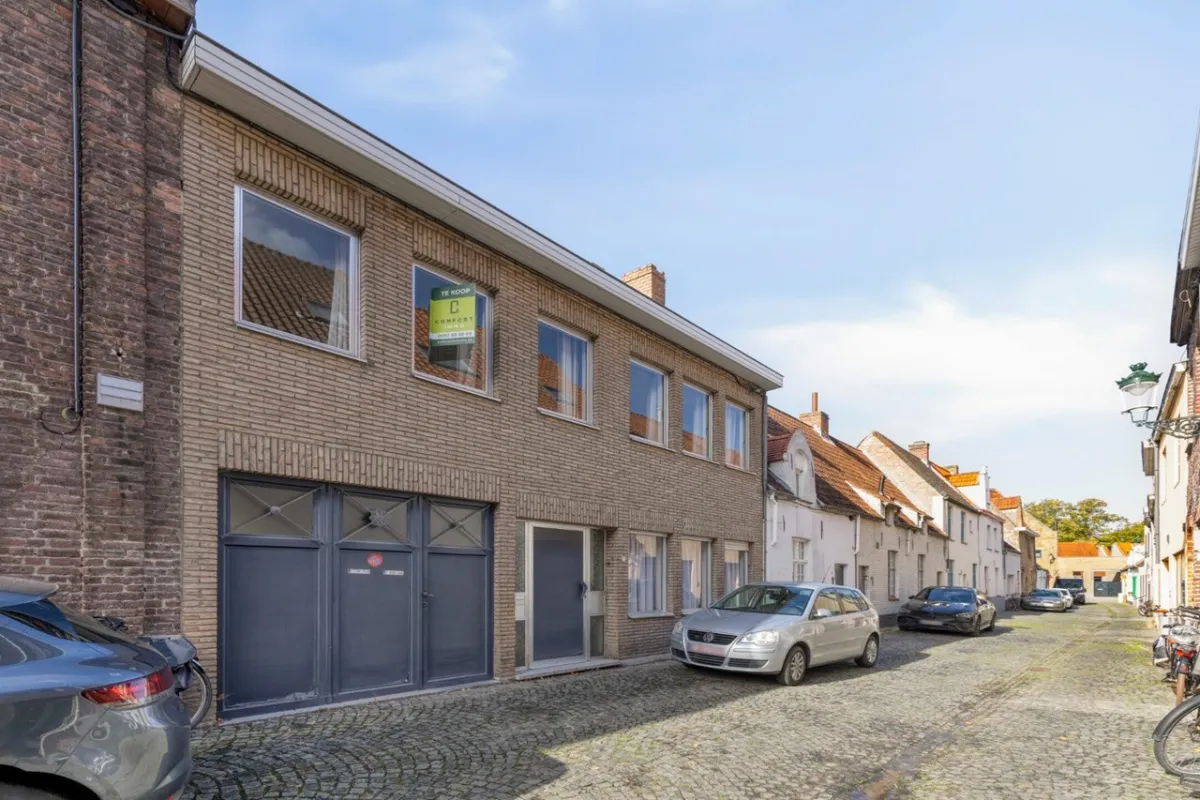 Huis te  koop in Brugge 8000 479000.00€ 4 slaapkamers 198.00m² - Zoekertje 633220
