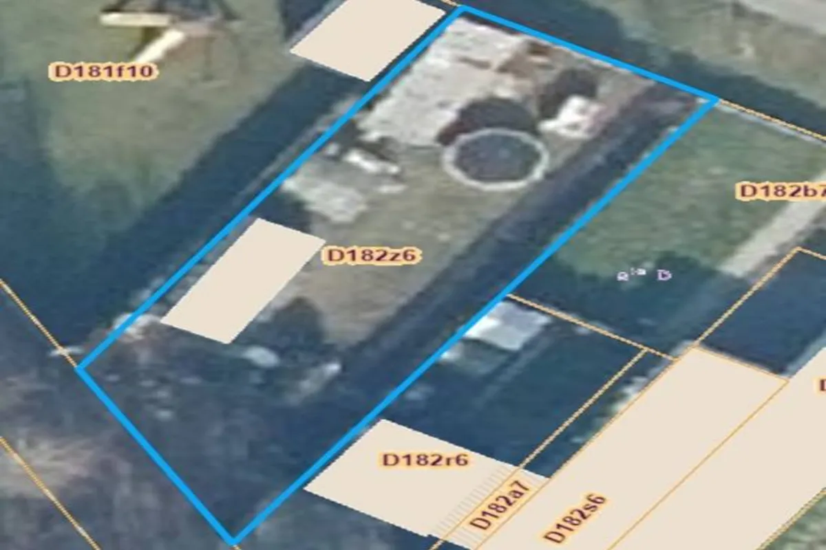 Grond te  koop in Menen 8930 70000.00€  slaapkamers m² - Zoekertje 633356