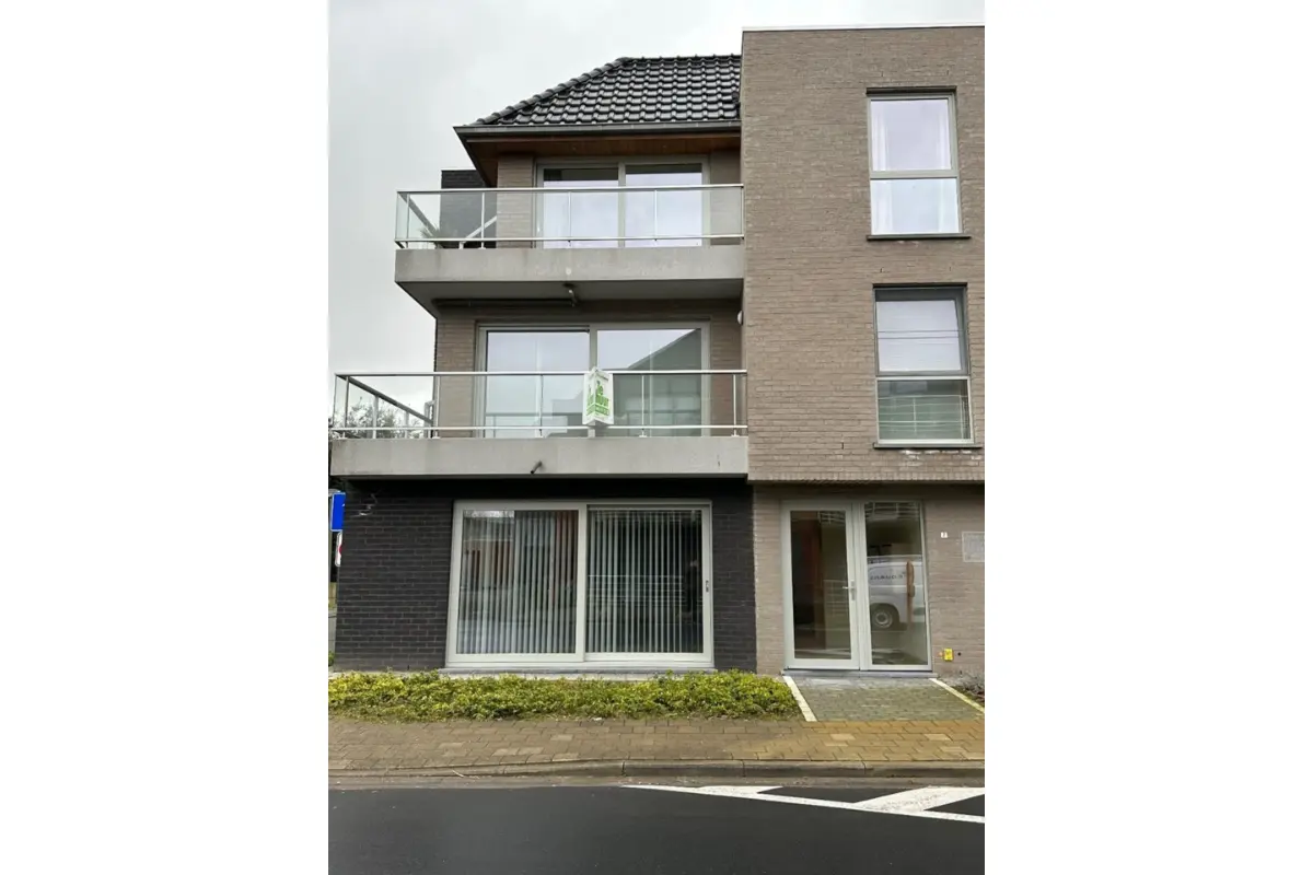 Appartement te  huur in Ichtegem 8480 675.00€ 2 slaapkamers m² - Zoekertje 633682