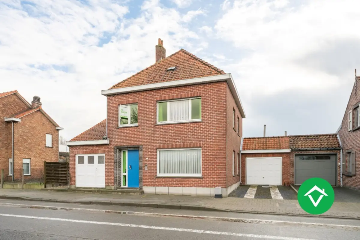 Huis te  koop in Eernegem 8480 239000.00€ 3 slaapkamers 181.00m² - Zoekertje 633620