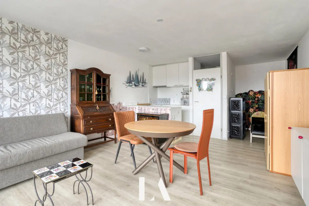 Appartement te  huur in Nieuwpoort 8620 700.00€  slaapkamers 38.00m² - Zoekertje 634190