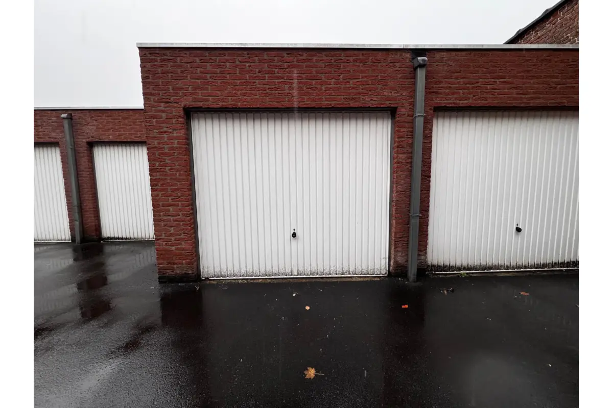 Box te  koop in Roeselare 8800 35000.00€  slaapkamers m² - Zoekertje 635584