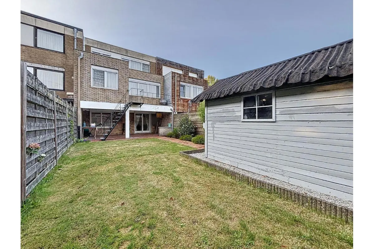 Huis te  koop in Sint-Michiels 8200 355000.00€ 3 slaapkamers 156.00m² - Zoekertje 635756