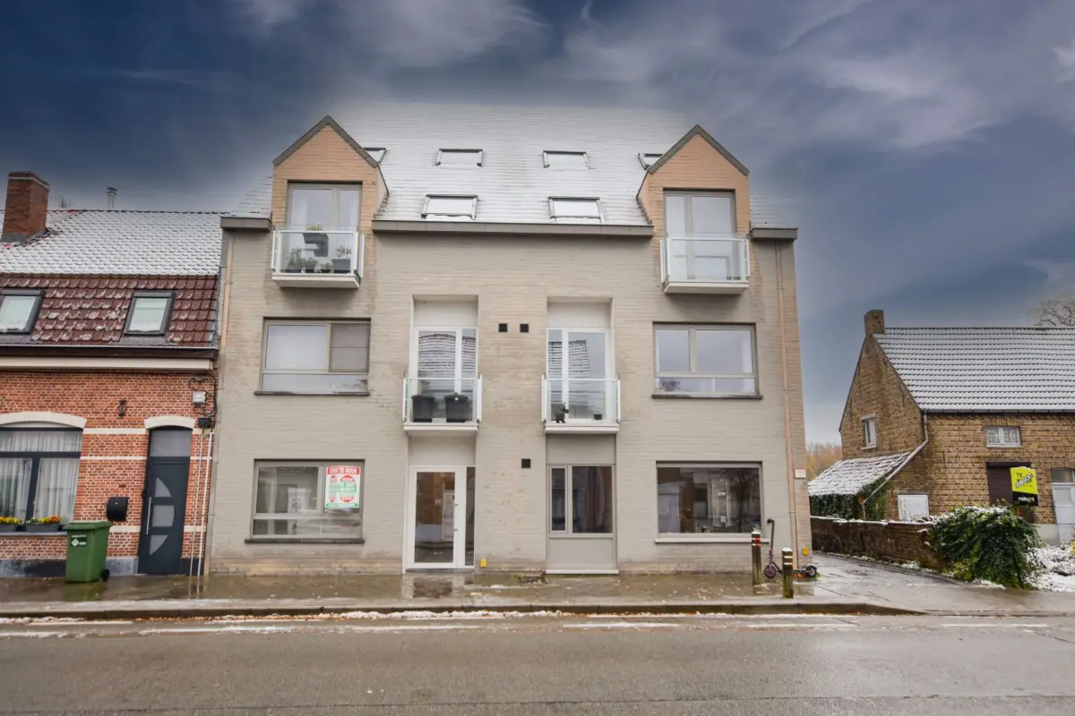 Appartement te  huur in Assebroek 8310 895.00€ 2 slaapkamers 72.00m² - Zoekertje 635736