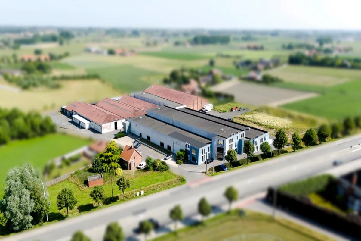 Handelszaak te  koop in Ardooie 8850 5370000.00€  slaapkamers m² - Zoekertje 635385