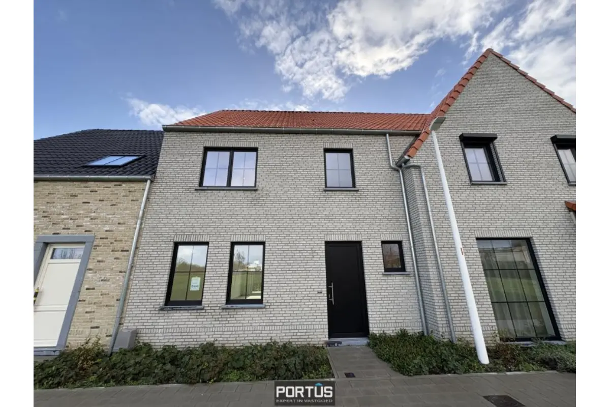 Huis te  huur in Nieuwpoort 8620 1250.00€ 3 slaapkamers 163.00m² - Zoekertje 634972